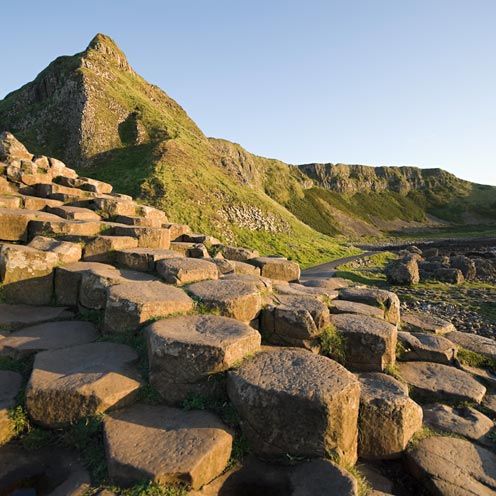 Rock, Natural landscape, Landscape, Highland, Hill, Bedrock, Mountain, Slope, Geology, Terrain, 