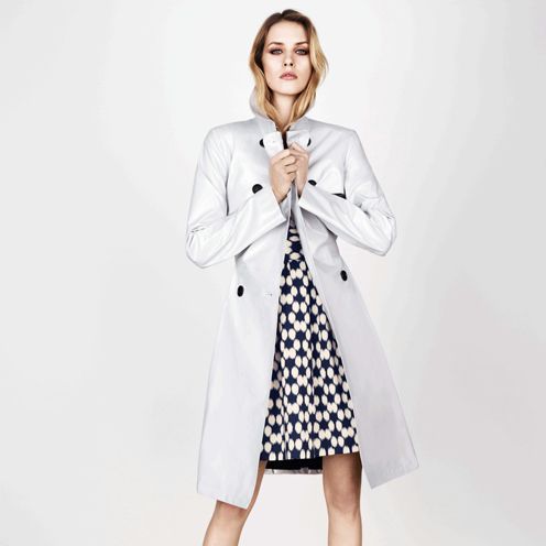 Clothing, Coat, Product, Collar, Sleeve, Dress shirt, Shoulder, Textile, Standing, Joint, 