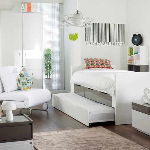 Room, Green, Interior design, Product, Wall, Textile, Floor, White, Furniture, Home, 