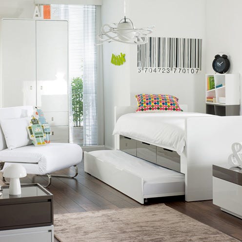Room, Green, Interior design, Product, Wall, Textile, Floor, White, Furniture, Home, 