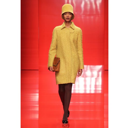 Sleeve, Textile, Red, Outerwear, Style, Coat, Sun hat, Pattern, Street fashion, Beige, 