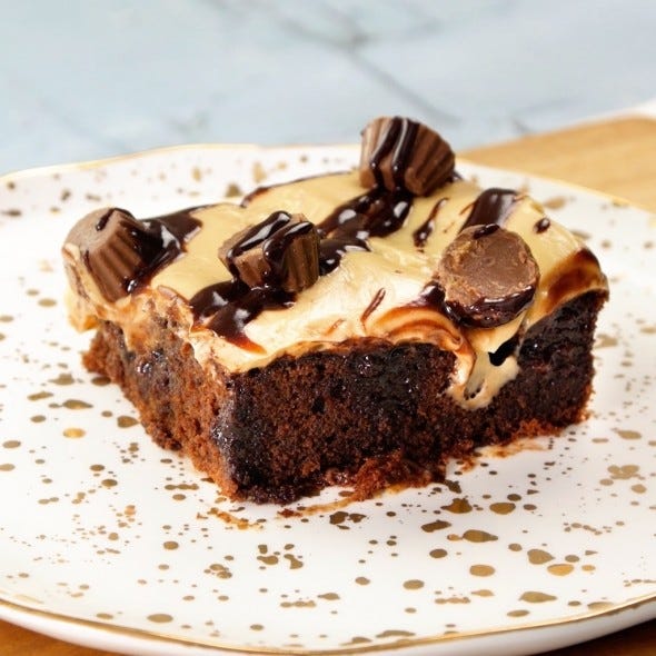 Dish, Food, Cuisine, Chocolate brownie, Dessert, Chocolate cake, Cake, Ingredient, Baked goods, Chocolate, 