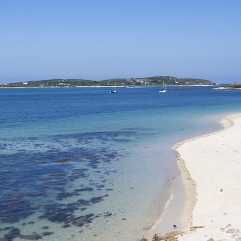 Body of water, Coastal and oceanic landforms, Blue, Coast, Water, Shore, Beach, Ocean, Horizon, Summer, 