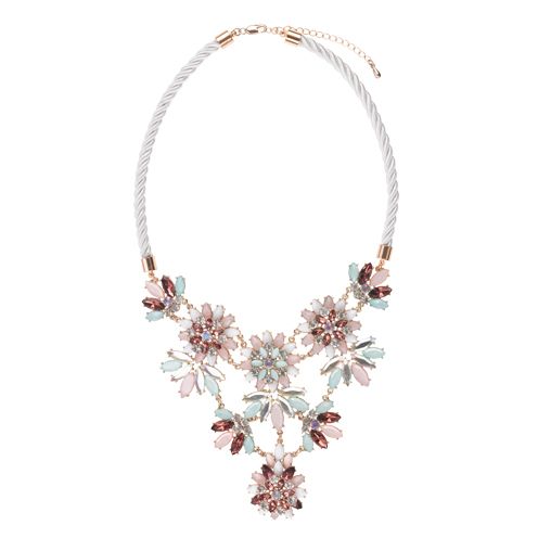 Jewellery, White, Earrings, Fashion accessory, Body jewelry, Amber, Natural material, Gemstone, Crystal, Creative arts, 
