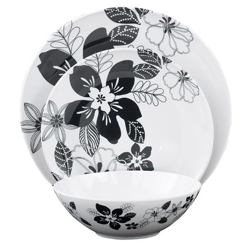 Serveware, Dishware, Art, Porcelain, Black-and-white, Ceramic, Creative arts, Monochrome photography, Sphere, Still life photography, 