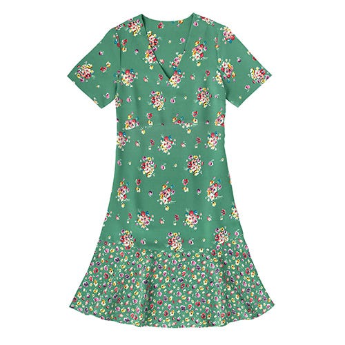 Clothing, Green, Sleeve, Day dress, Dress, T-shirt, Pattern, Plant, Pattern, Neck, 
