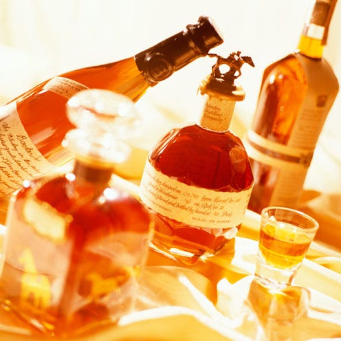 Fluid, Glass bottle, Bottle, Drink, Alcohol, Liquid, Alcoholic beverage, Barware, Amber, Distilled beverage, 