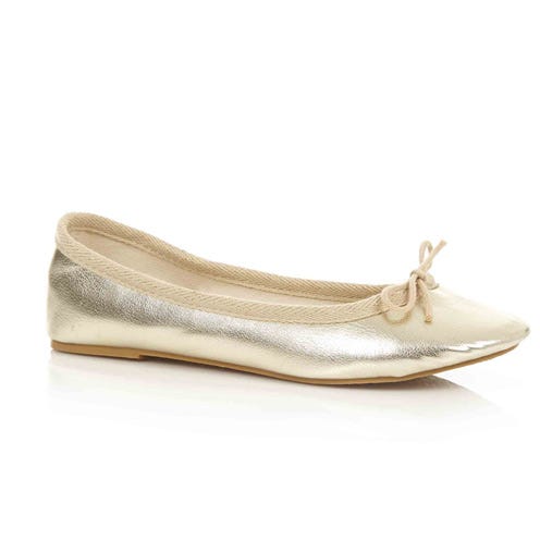 Brown, Tan, Khaki, Beige, Natural material, Ivory, Fawn, Silver, Fashion design, 