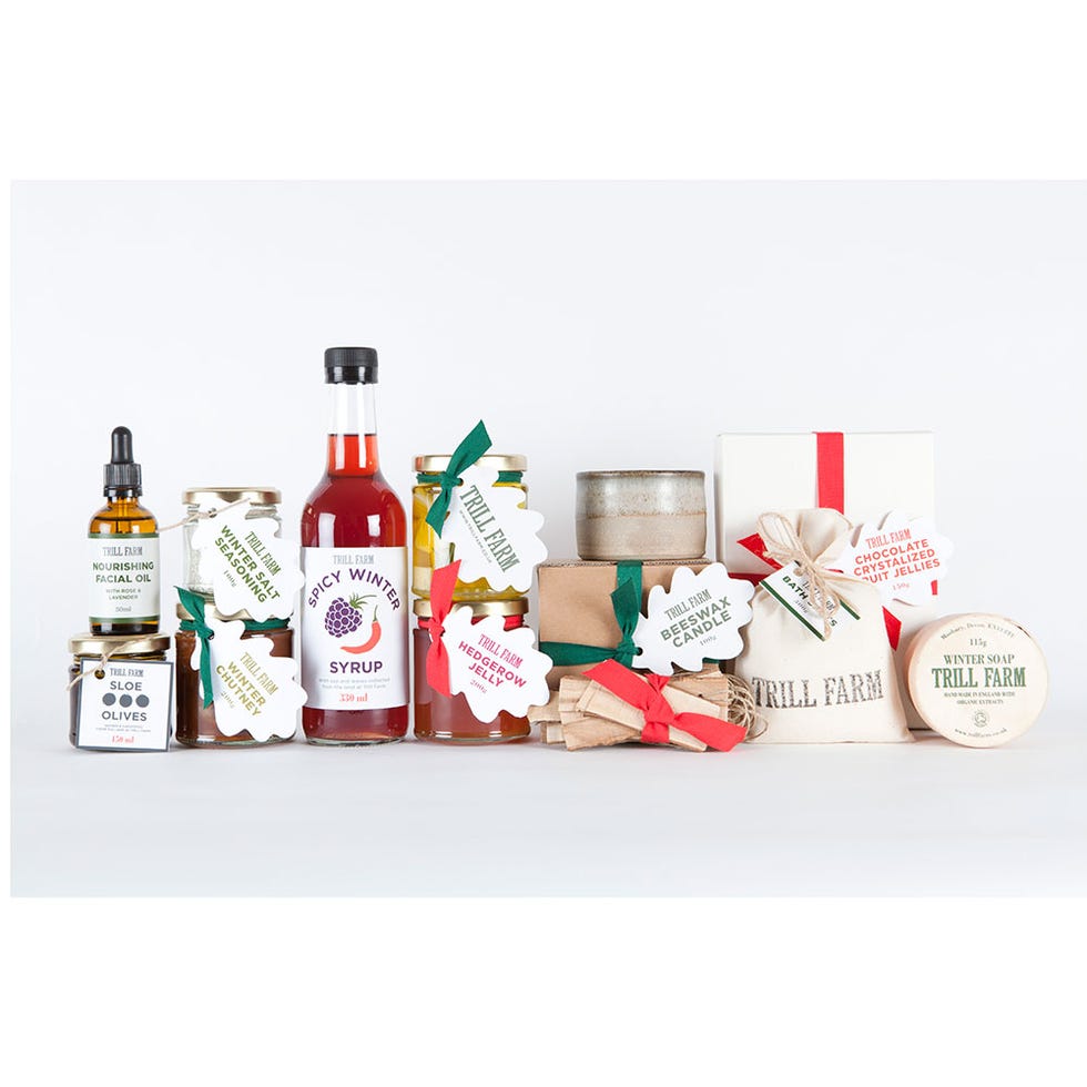 Bottle, Liquid, Ingredient, Bottle cap, Logo, Glass bottle, Condiment, Label, Sauces, Alcohol, 
