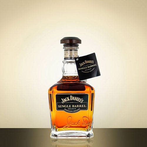 Liquid, Fluid, Bottle, Glass bottle, Alcohol, Alcoholic beverage, Amber, Distilled beverage, Drink, Bottle cap, 