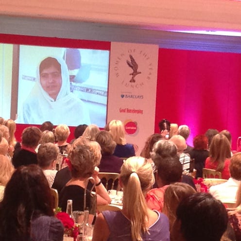 Hair, Head, Magenta, Audience, Conversation, Convention, Presentation, Seminar, Function hall, Public speaking, 