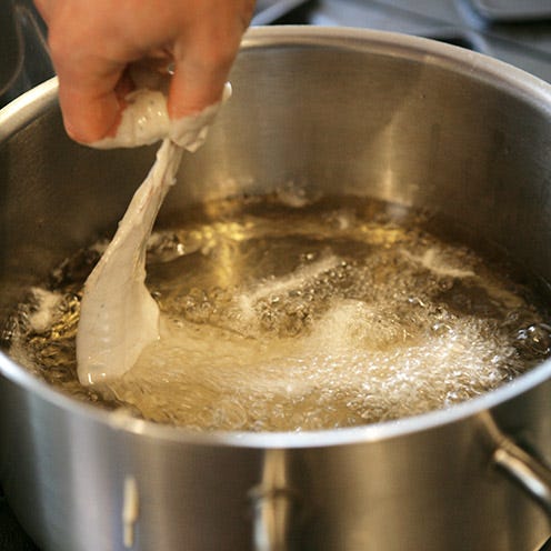 Fluid, Liquid, Cooking, Cookware and bakeware, Ingredient, Recipe, Kitchen, Boiling, Silver, Kitchen utensil, 