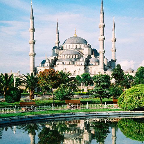 Nature, Reflection, Dome, Landmark, Dome, Spire, Mosque, Byzantine architecture, Finial, World, 