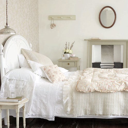 Room, Interior design, Property, Textile, Wall, Floor, Bedding, White, Furniture, Home, 