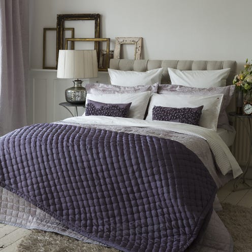 Interior design, Room, Property, Textile, Bedding, Wall, Linens, Furniture, Floor, Bed, 