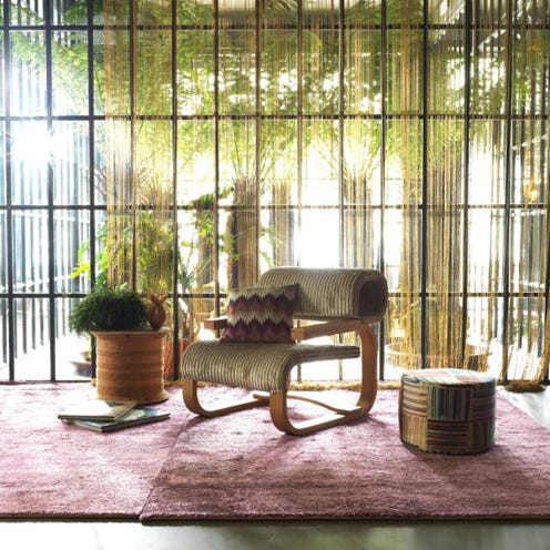 Flowerpot, Outdoor furniture, Iron, Houseplant, Wicker, Fence, Armrest, Home fencing, Transparent material, 