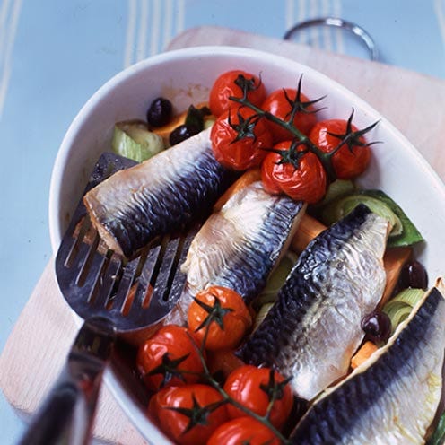 Food, Cuisine, Dishware, Tableware, Seafood, Ingredient, Fish, Dish, Plate, Fish slice, 