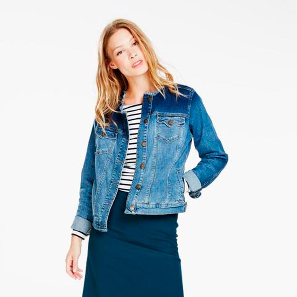 Clothing, Blue, Collar, Sleeve, Denim, Shoulder, Textile, Standing, Joint, Outerwear, 