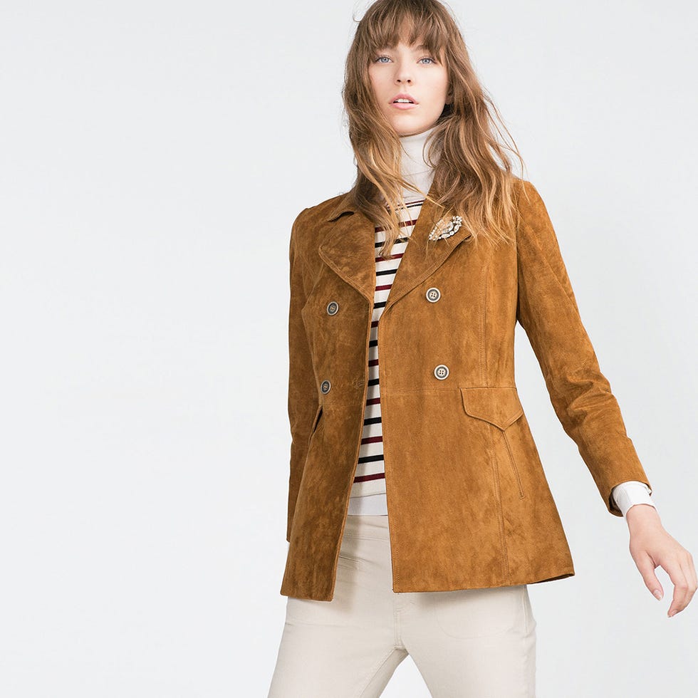 Clothing, Brown, Collar, Sleeve, Coat, Shoulder, Textile, Standing, Joint, Outerwear, 