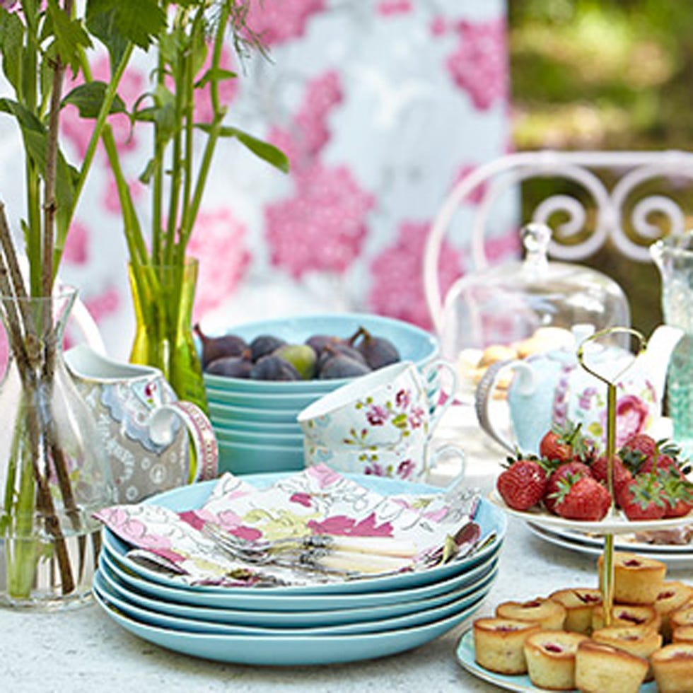 Serveware, Dishware, Pink, Porcelain, Lavender, Purple, Sweetness, Tableware, Ceramic, Drinkware, 