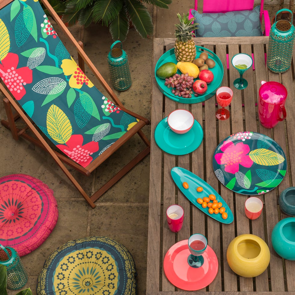 Circle, Teal, Creative arts, Craft, Home accessories, 