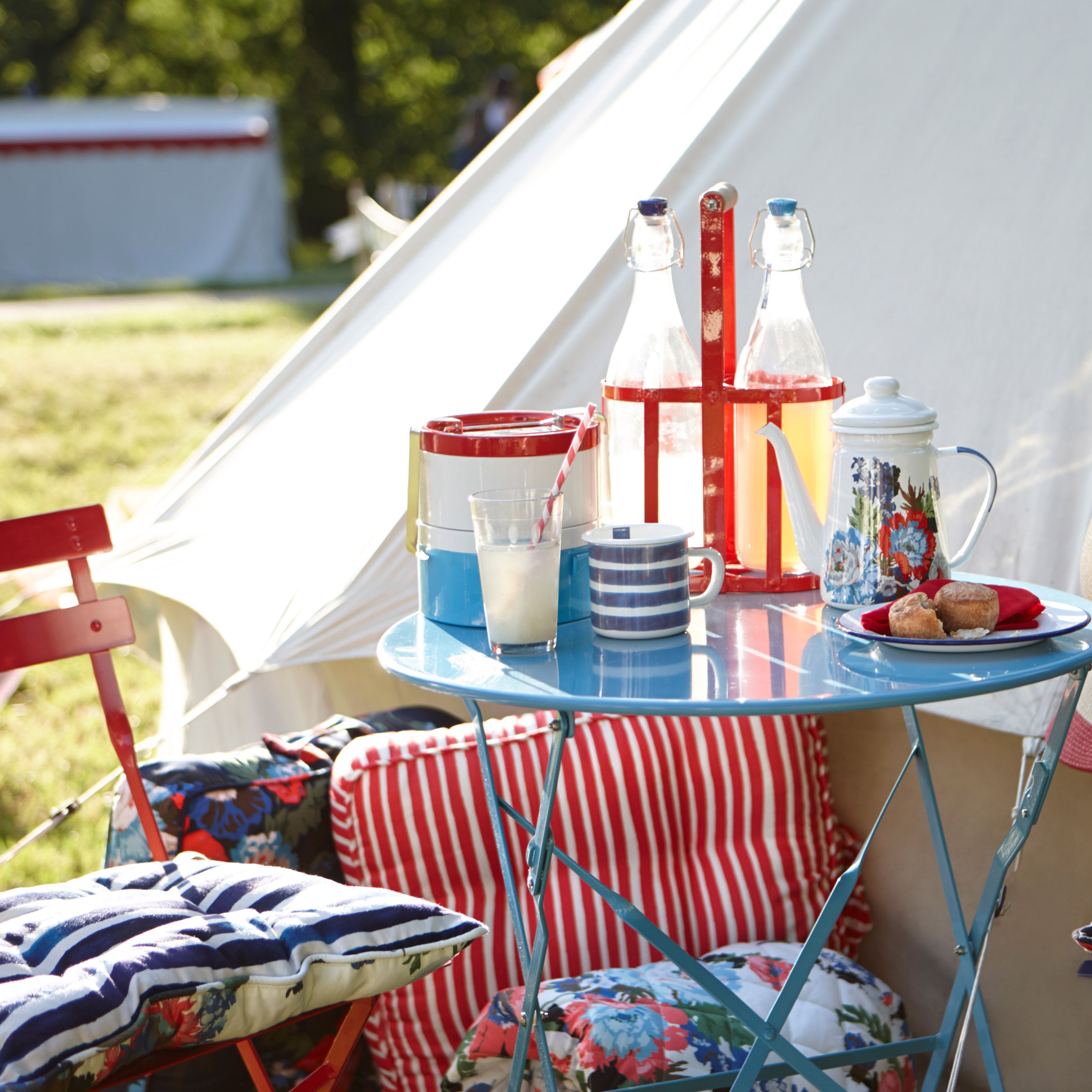 Joules folding outlet chair