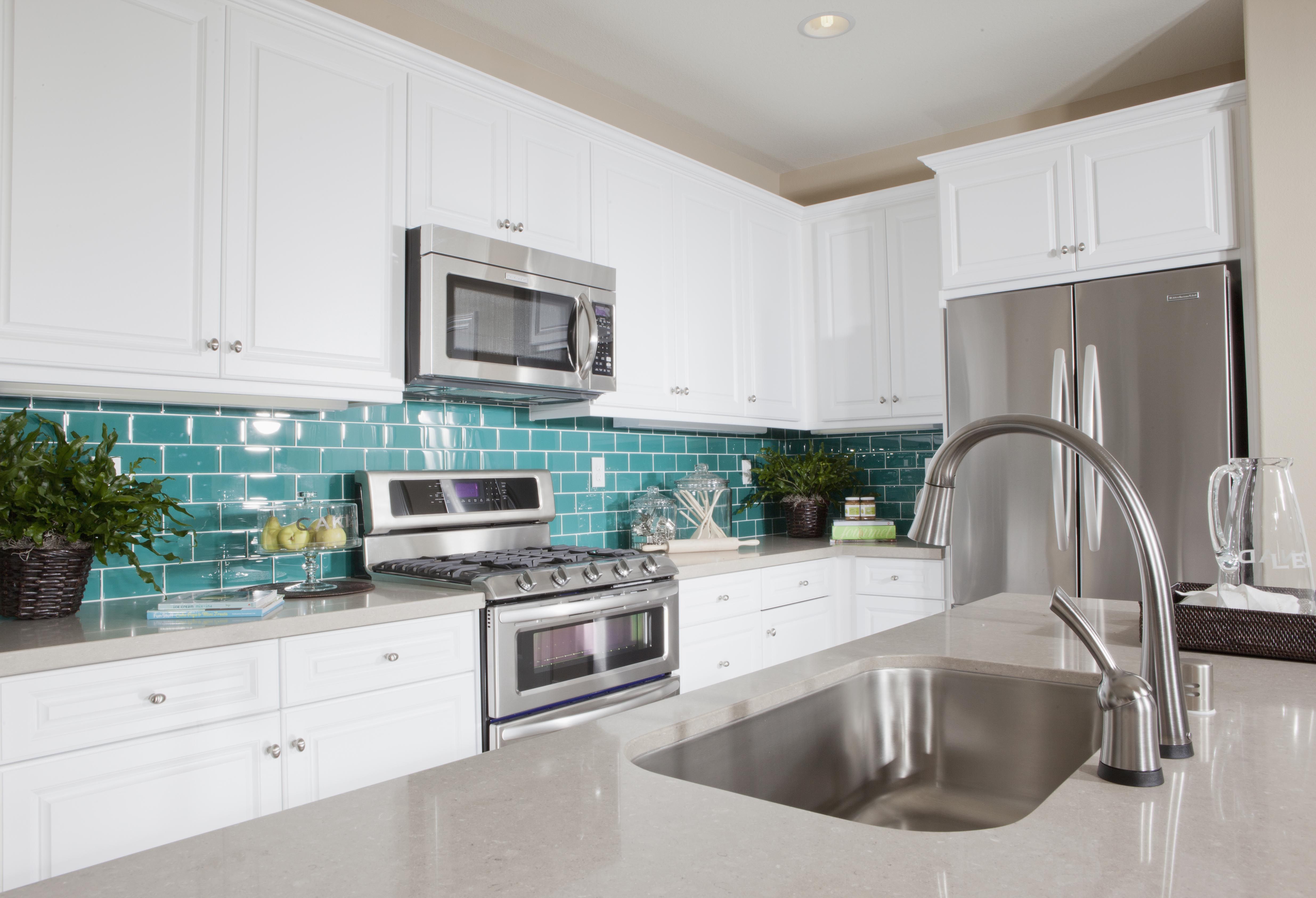 Kitchen Appliances You're Cleaning Wrong - How to Clean Kitchen Items