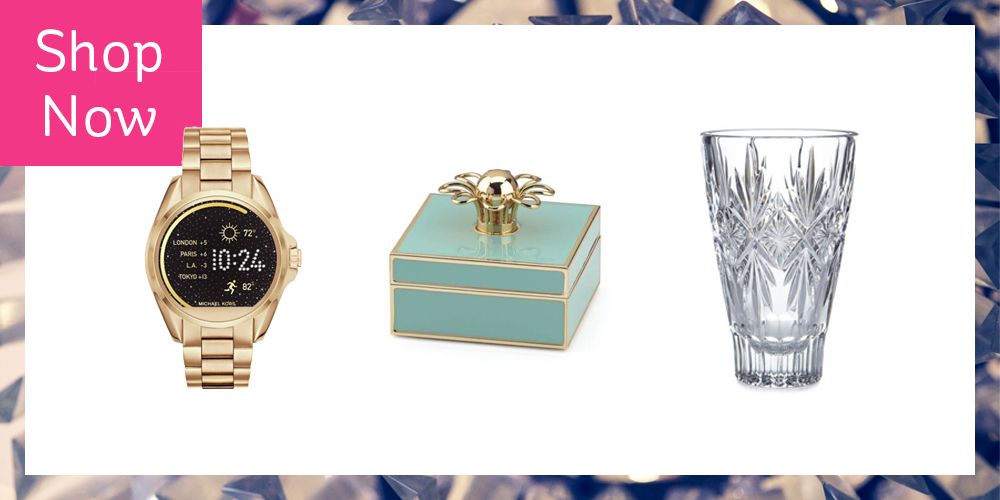 Best Anniversary Gifts for Her: Gift Ideas She'll Love
