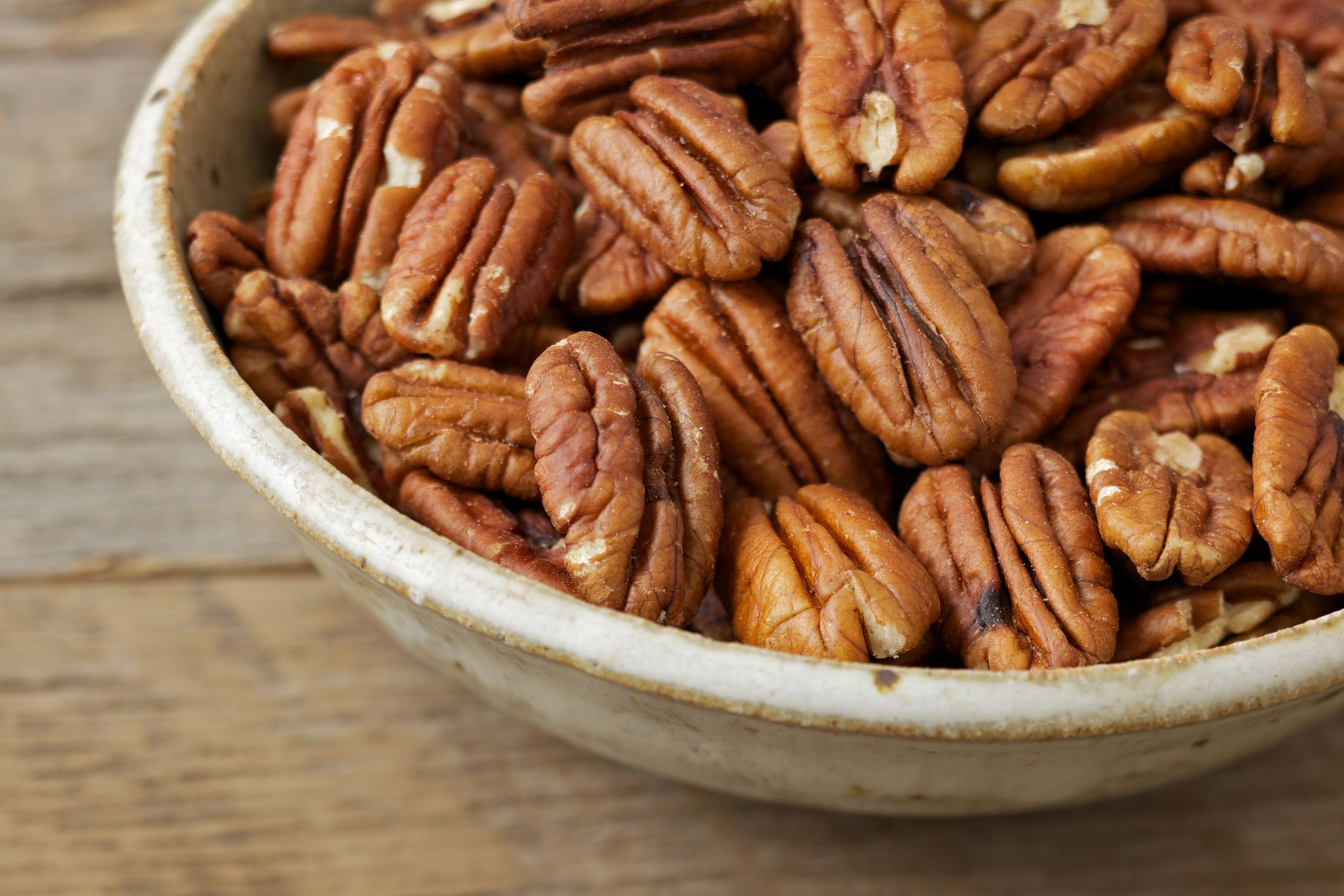 9 Health Benefits of Pecans - Are Pecans Good for You?