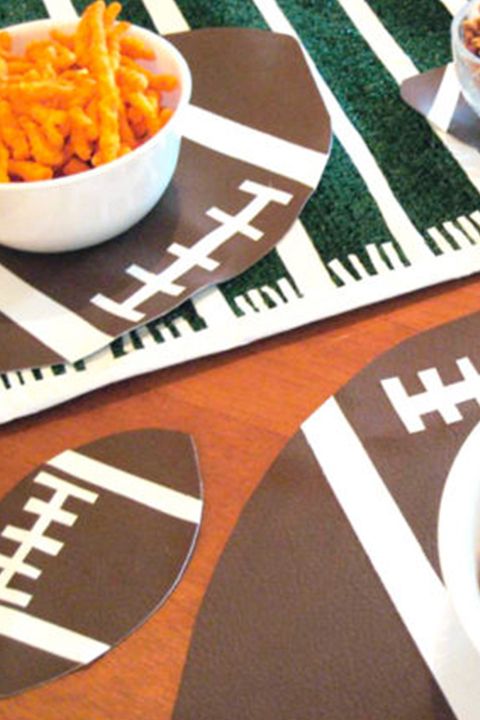 Super Bowl Craft Idea: Make a no-sew DIY football shirt for kids -  Merriment Design