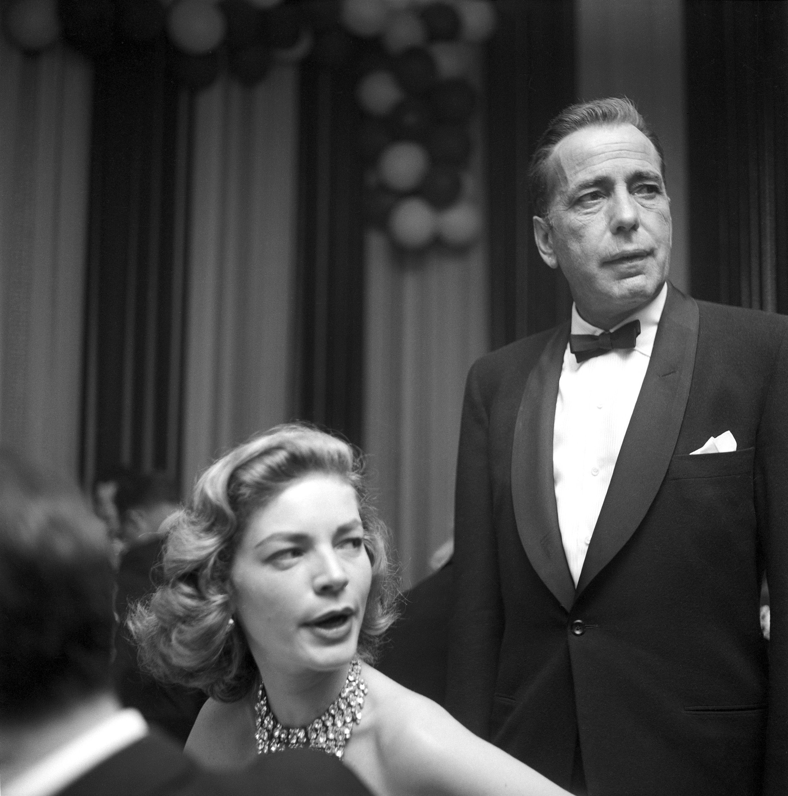 Vintage Photos of Oscars and Golden Globes Fashion Audrey Hepburn Grace Kelly Marilyn Monroe Red Carpet Fashion Photos
