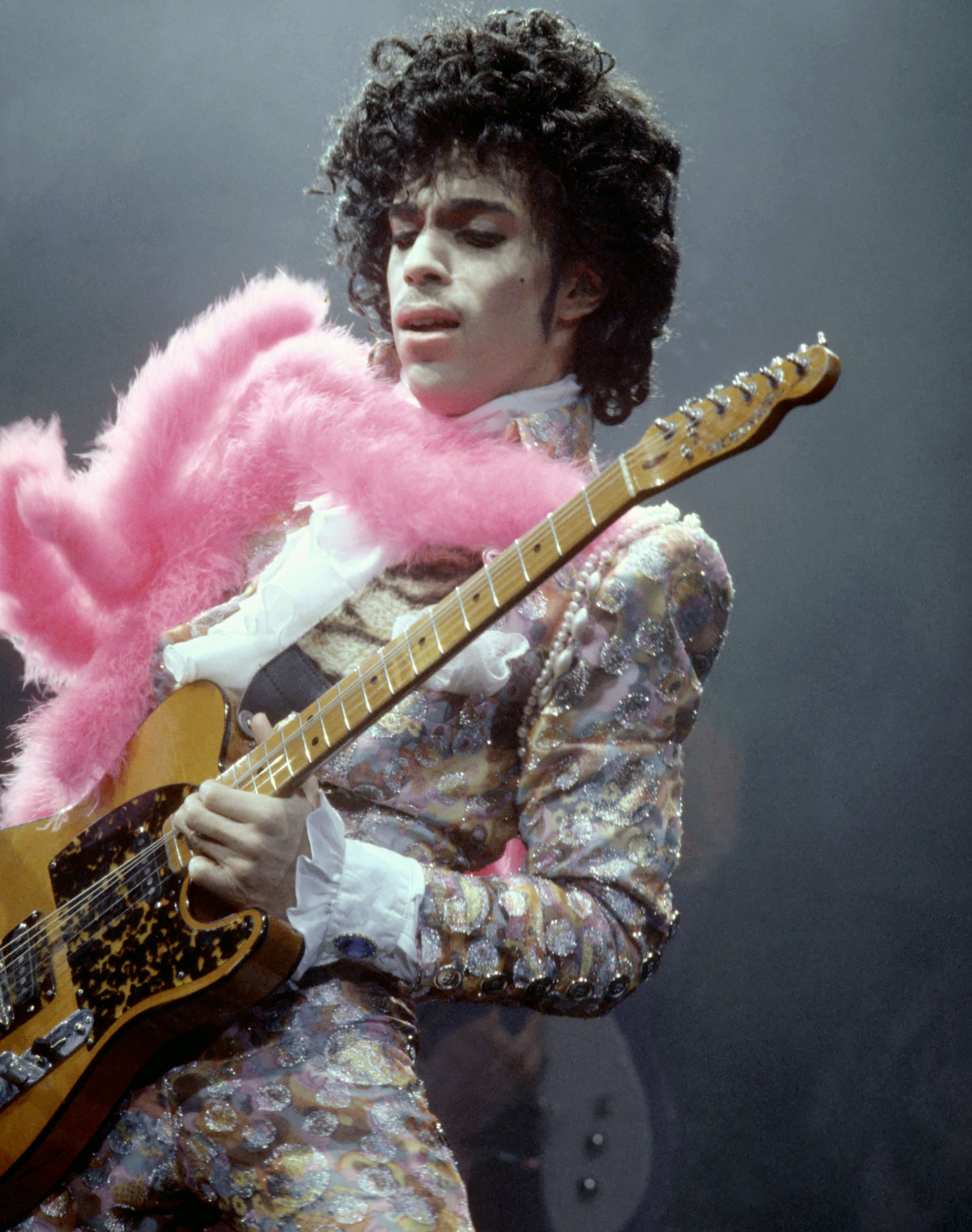 Prince online best outfits