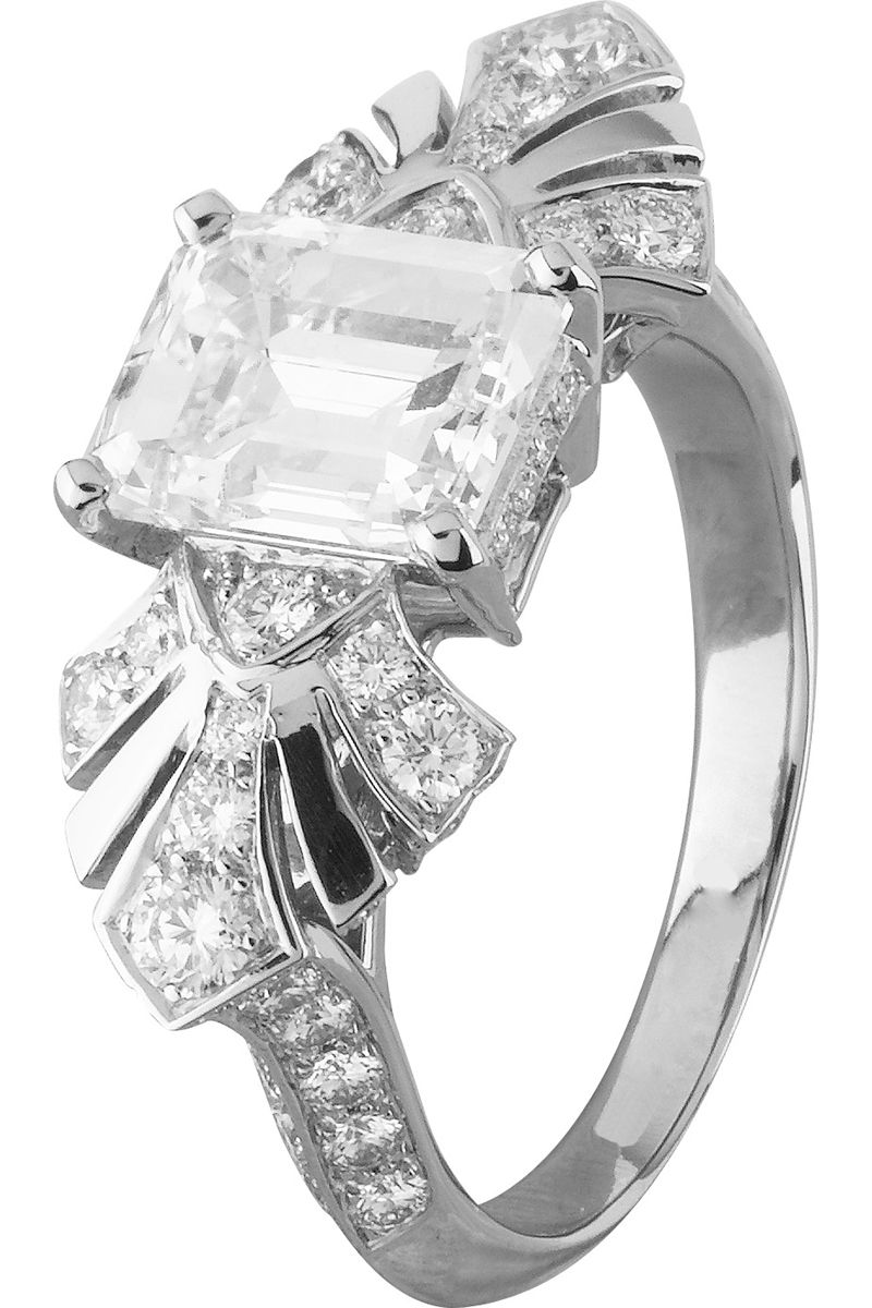 Van Cleef & Arpels Engagement Ring Pear Cut Diamond w