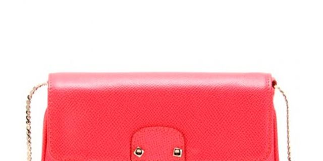 Product, Bag, Textile, Red, Rectangle, Luggage and bags, Wallet, Shoulder bag, Material property, Coin purse, 