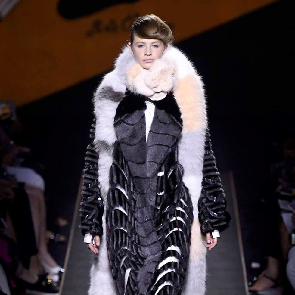 Fashion show, Textile, Runway, Style, Fur clothing, Fashion model, Winter, Fashion, Natural material, Animal product, 