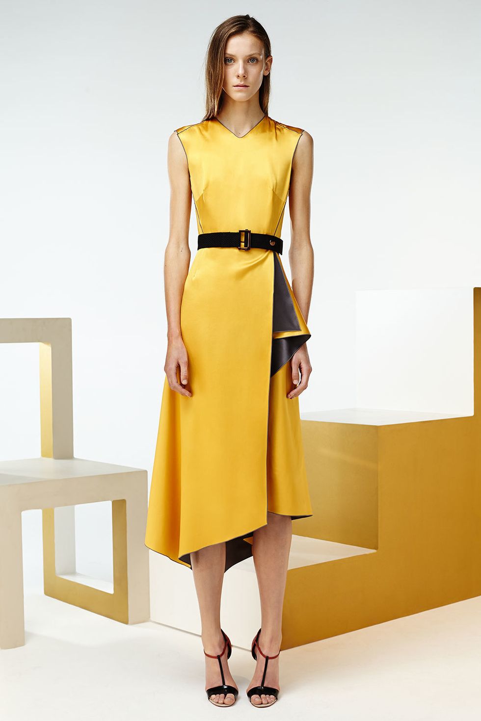 Clothing, Leg, Yellow, Sleeve, Dress, Shoulder, Joint, One-piece garment, Formal wear, Style, 