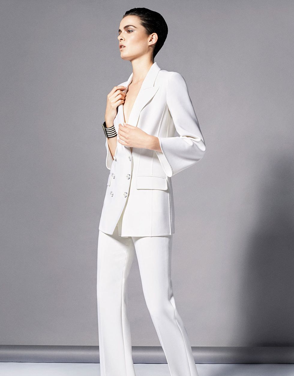 Sleeve, Shoulder, Collar, Standing, Joint, Suit trousers, White, Formal wear, Style, Blazer, 