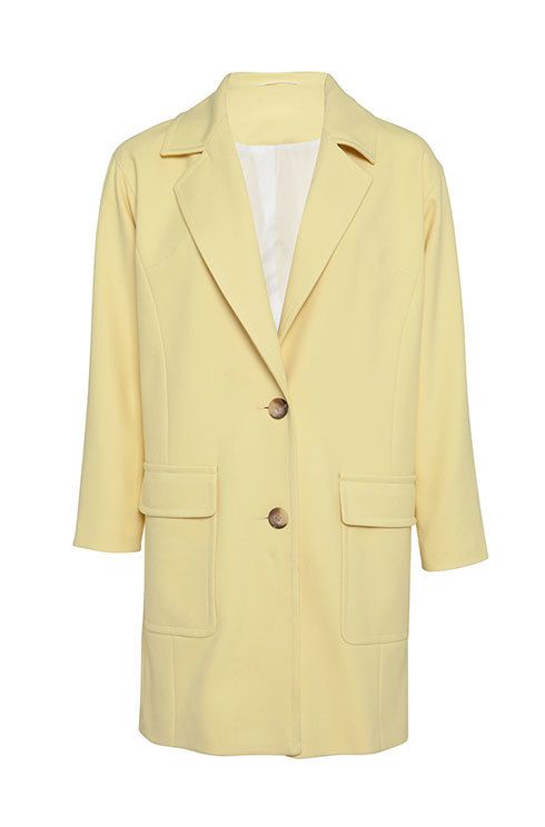 Clothing, Coat, Yellow, Dress shirt, Collar, Sleeve, Shirt, Textile, Outerwear, Khaki, 
