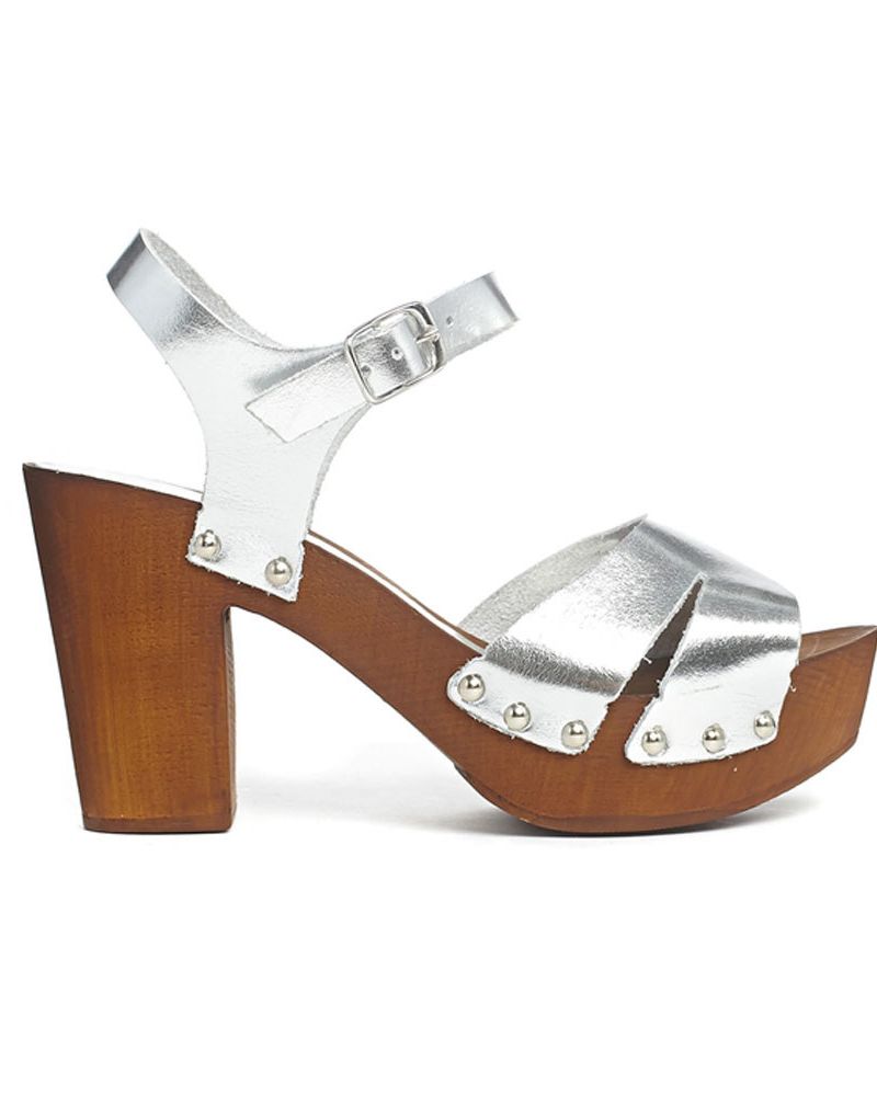 Product, Brown, Sandal, High heels, Tan, Strap, Foot, Beige, Material property, Slingback, 