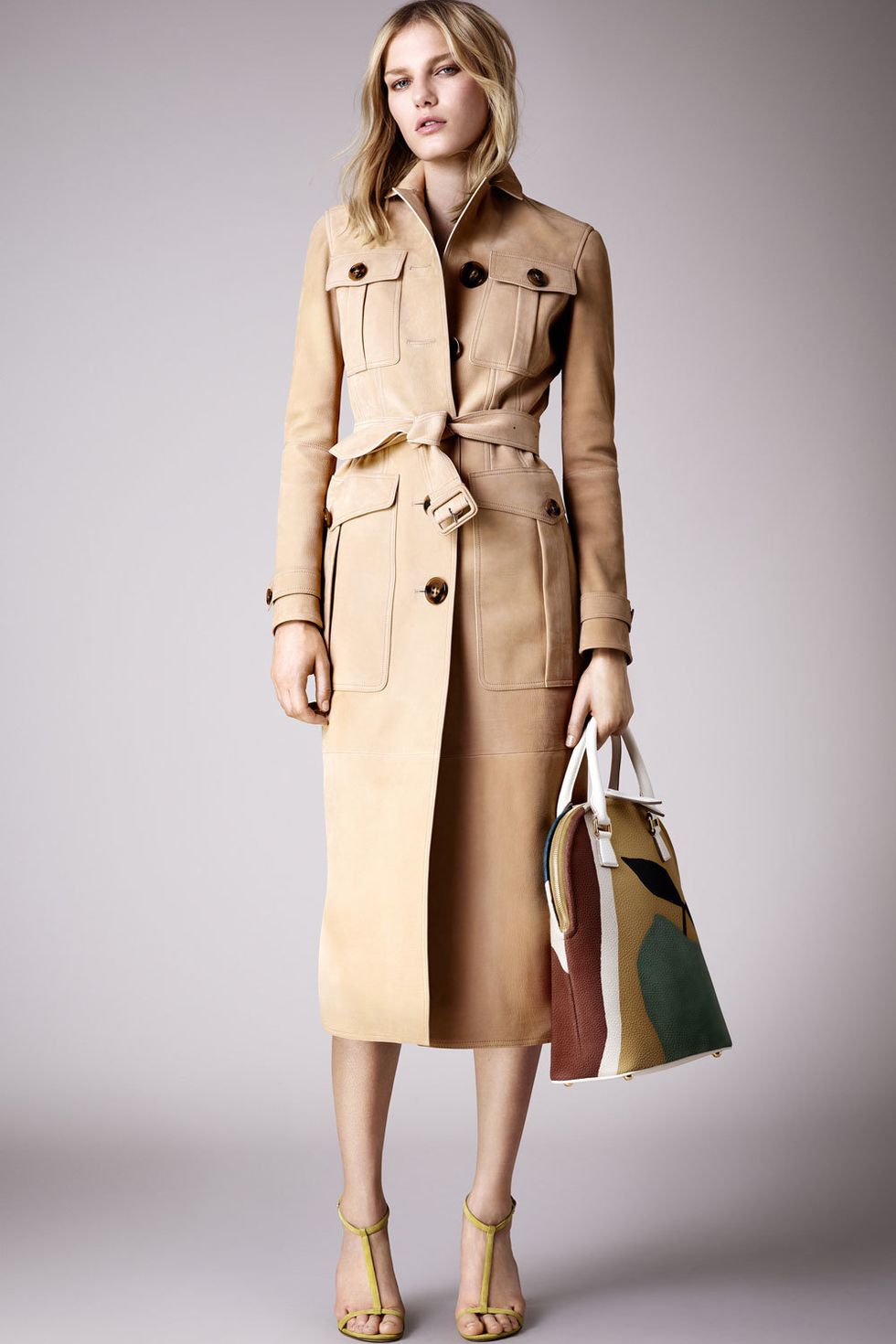 Brown, Collar, Sleeve, Shoulder, Khaki, Textile, Joint, Bag, Coat, Style, 