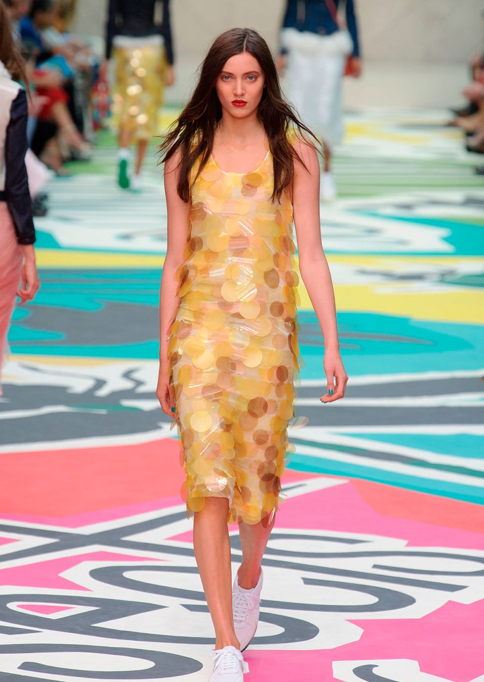 Human, Yellow, Flooring, Shoulder, Fashion show, Joint, Red, Dress, Runway, Style, 