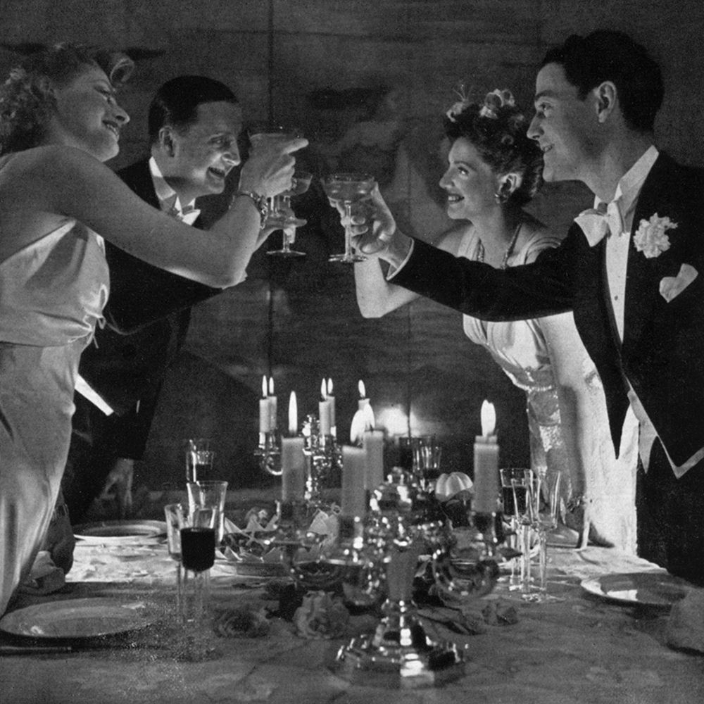 1930s-dinner-party