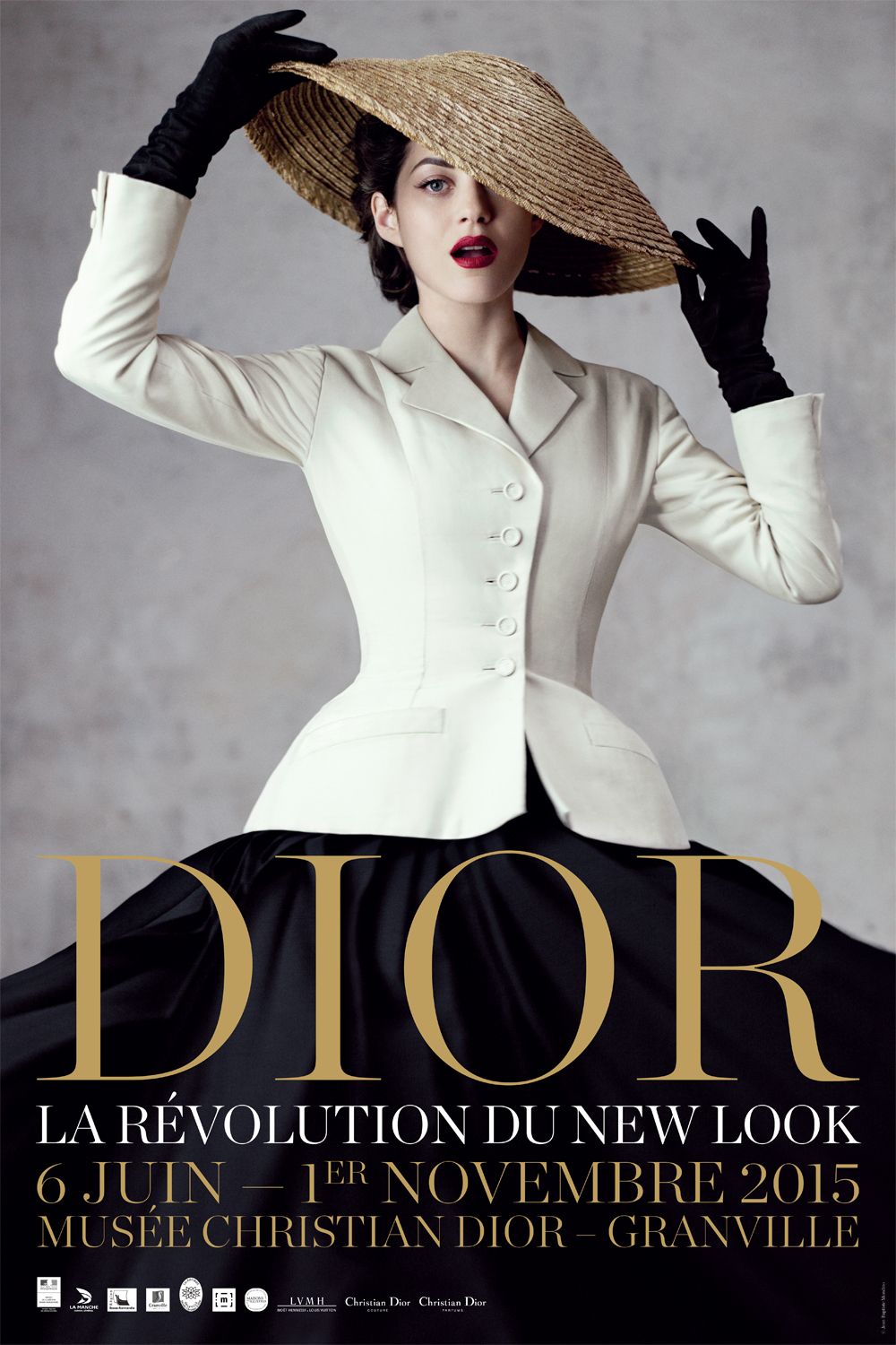 Logo Dior trong suốt 76 năm lịch sử