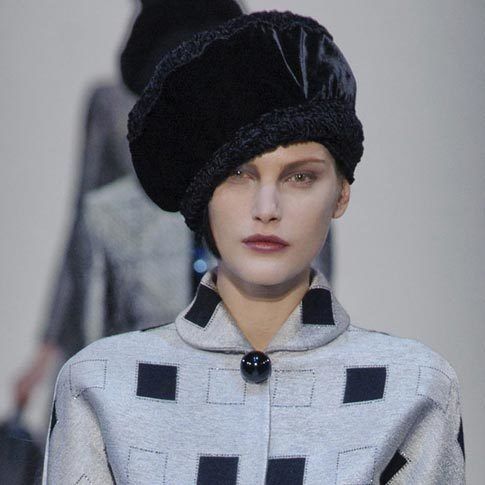armani winter cap