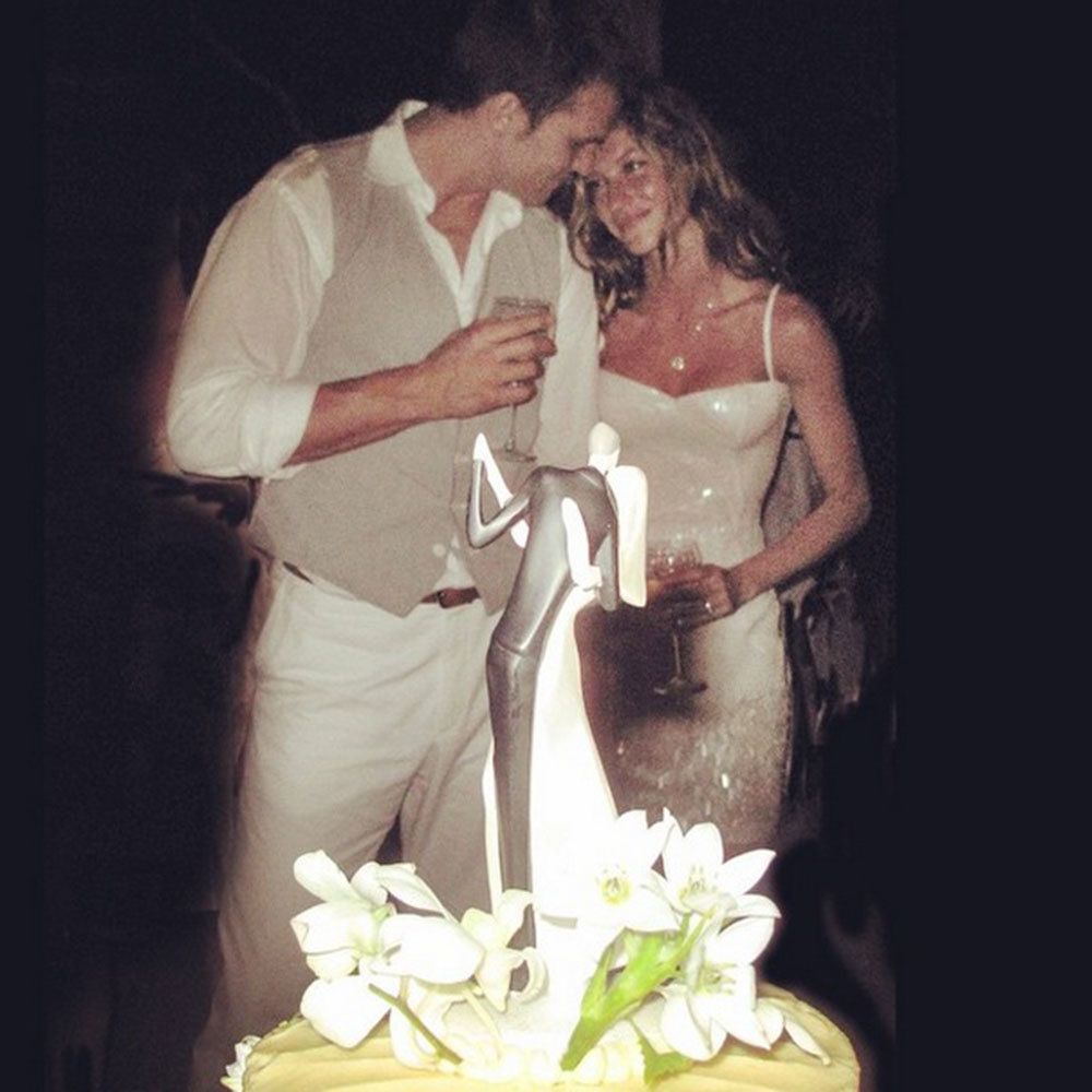 Gisele shares first picture of wedding dress