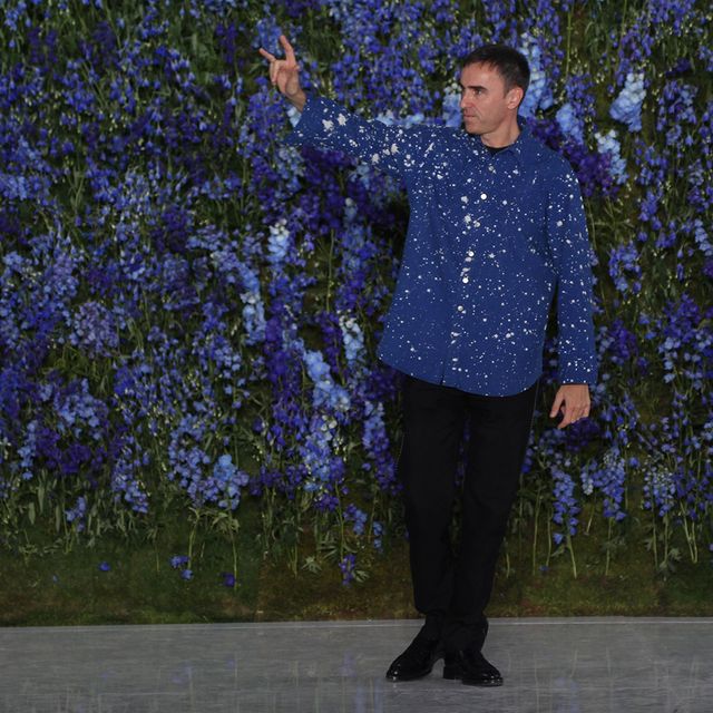 Blue, Dress shirt, Majorelle blue, Collar, Electric blue, People in nature, Cobalt blue, Groundcover, Suit trousers, Wildflower, 