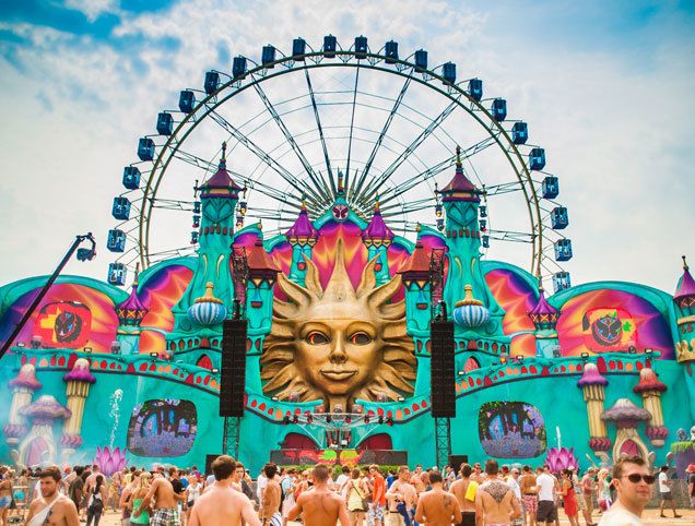 original-tomorrowland-2013-lg-