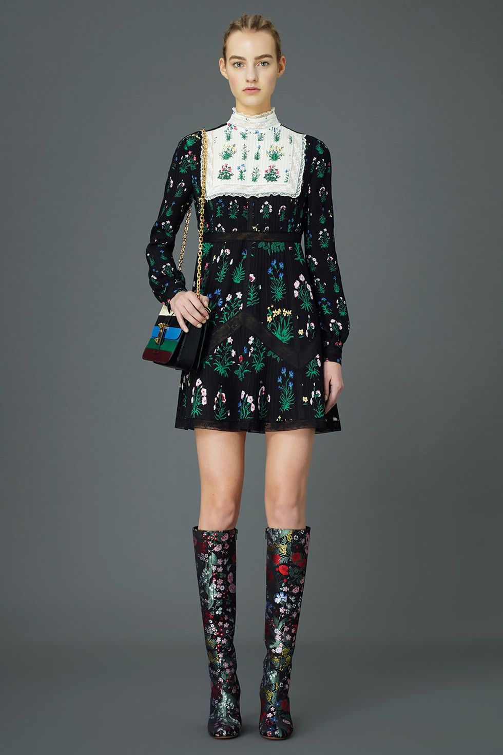 Clothing, Green, Sleeve, Shoulder, Joint, Style, Pattern, Dress, Knee, Fashion, 