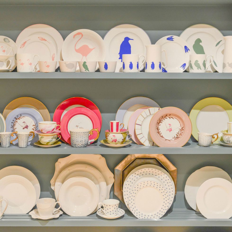 Dishware, Serveware, Porcelain, Ceramic, Peach, Plate, Collection, Dinnerware set, Circle, earthenware, 