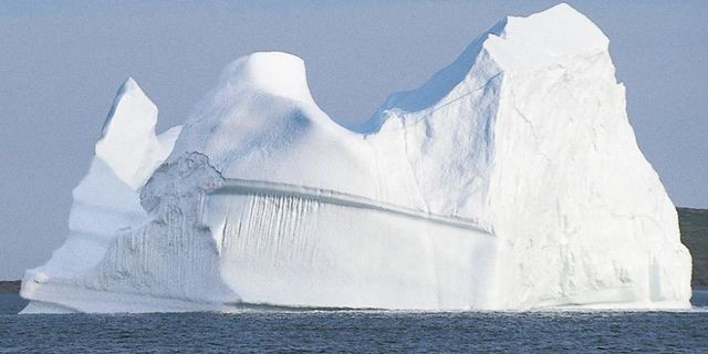 Body of water, Ice, Sea ice, Polar ice cap, Freezing, Ocean, Fluid, Ice cap, Winter, Iceberg, 